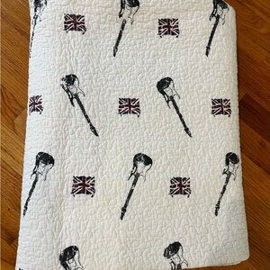 Union Jack Guitar Print Twin Quilt, White